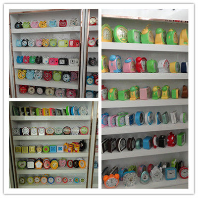 钟表厂家直销4寸金属打铃闹钟与卡通懒人闹钟批发介绍