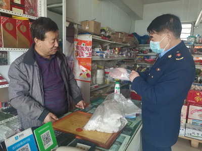 强化监管 守护民生——巷道市场监管所开展塑料制品专项检查行动